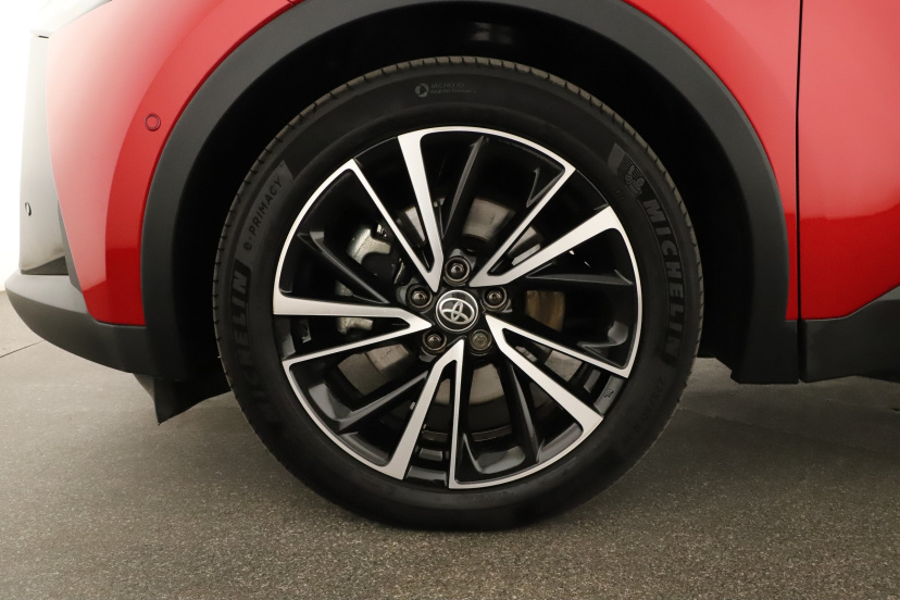 Toyota C-HR, 2025