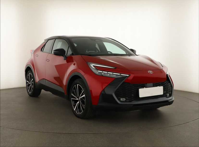 Toyota C-HR, 2025