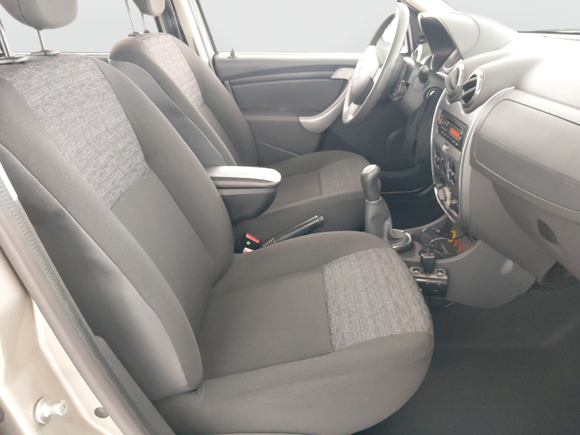 Dacia Duster, 2011