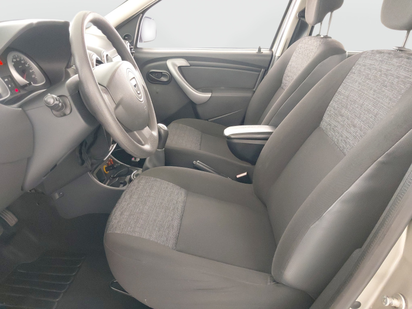Dacia Duster, 2011