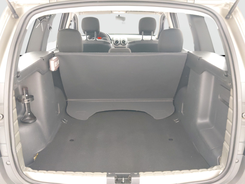 Dacia Duster, 2011