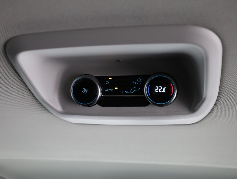 Ford Tourneo Custom, 2025