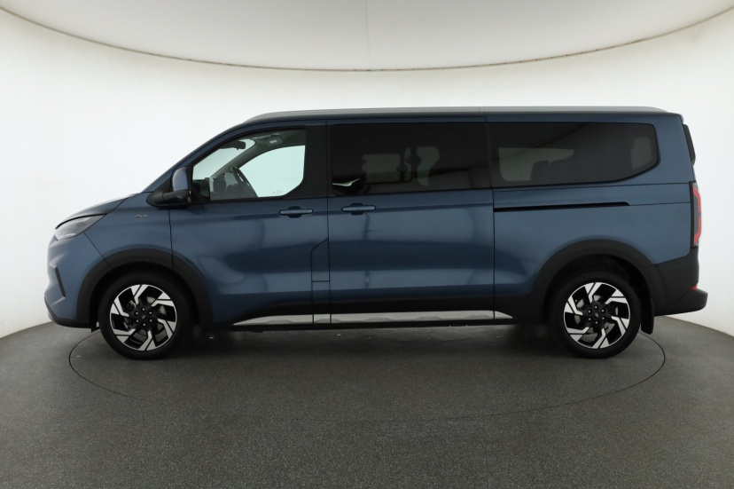 Ford Tourneo Custom, 2025