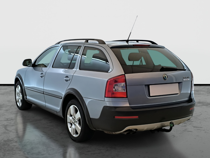 Škoda Octavia Scout, 2010
