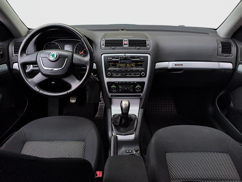 Škoda Octavia Scout, 2010