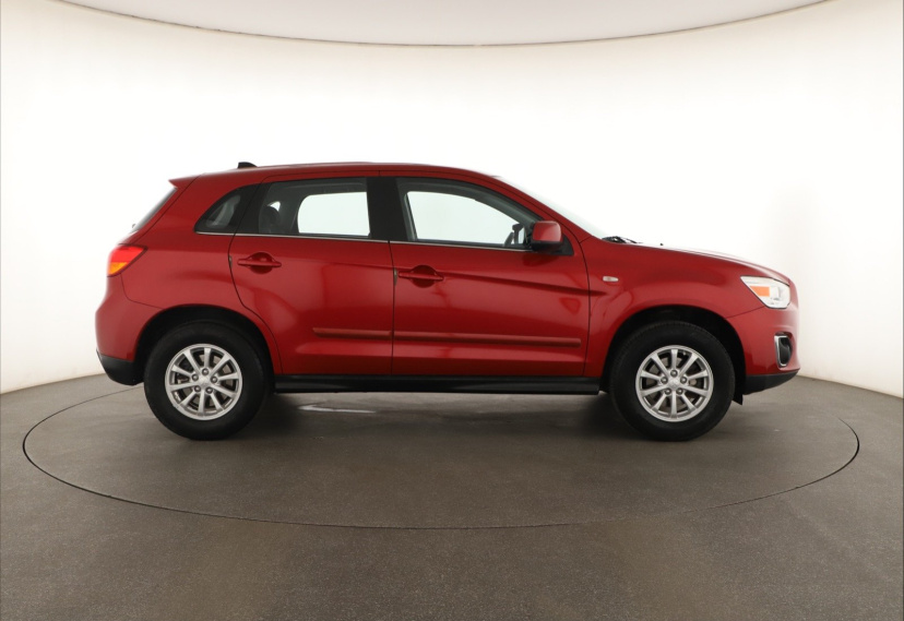 Mitsubishi ASX, 2016