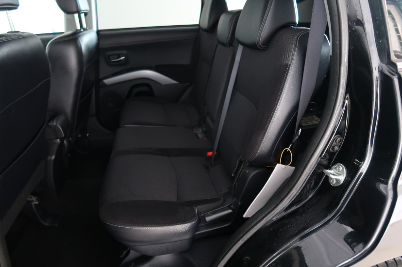 Mitsubishi Outlander, 2012