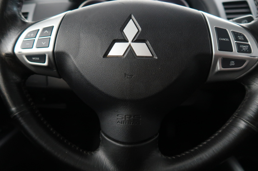 Mitsubishi Outlander, 2012