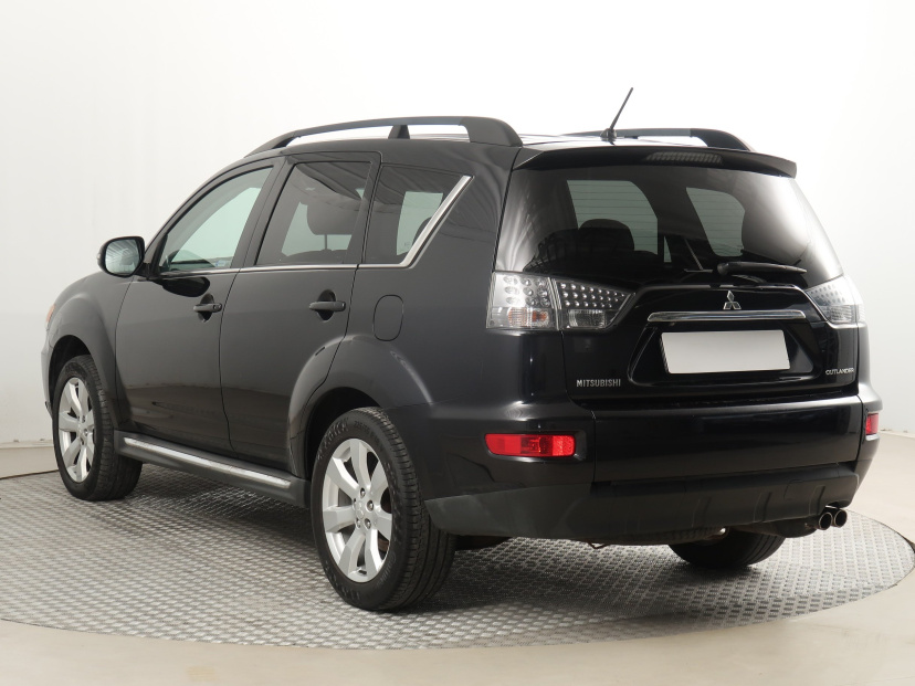 Mitsubishi Outlander, 2012
