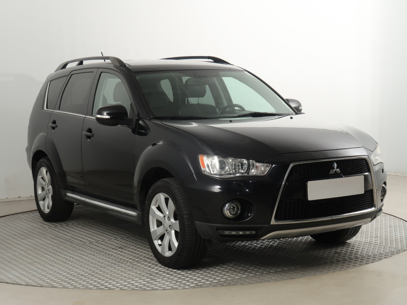 Mitsubishi Outlander, 2012
