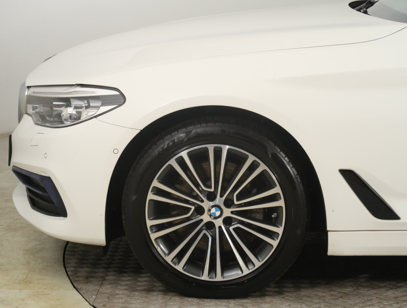 BMW 5, 2019