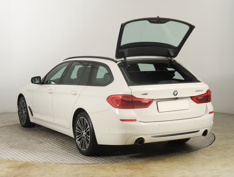 BMW 5, 2019