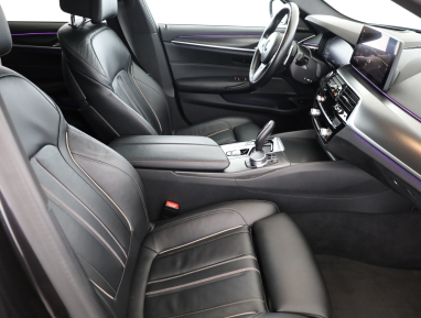 BMW 5 - 2023