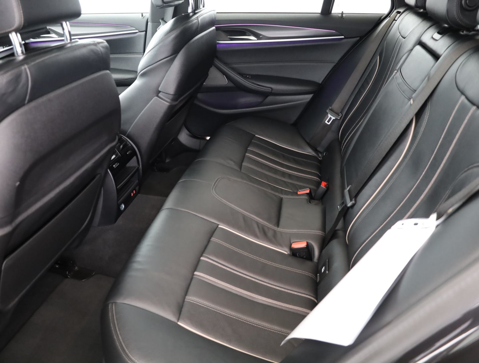 BMW 5 - 2023