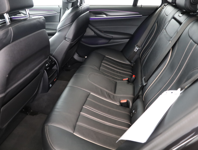 BMW 5, 2023