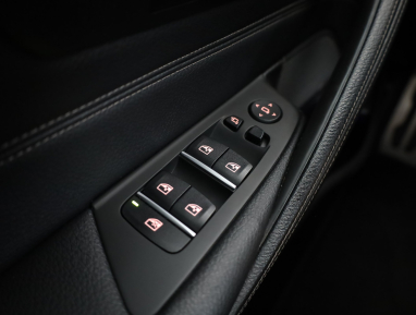 BMW 5 - 2023