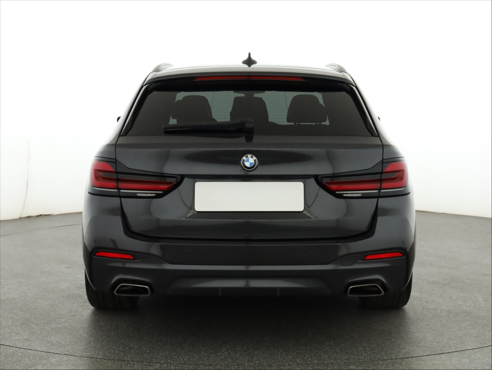 BMW 5 - 2023