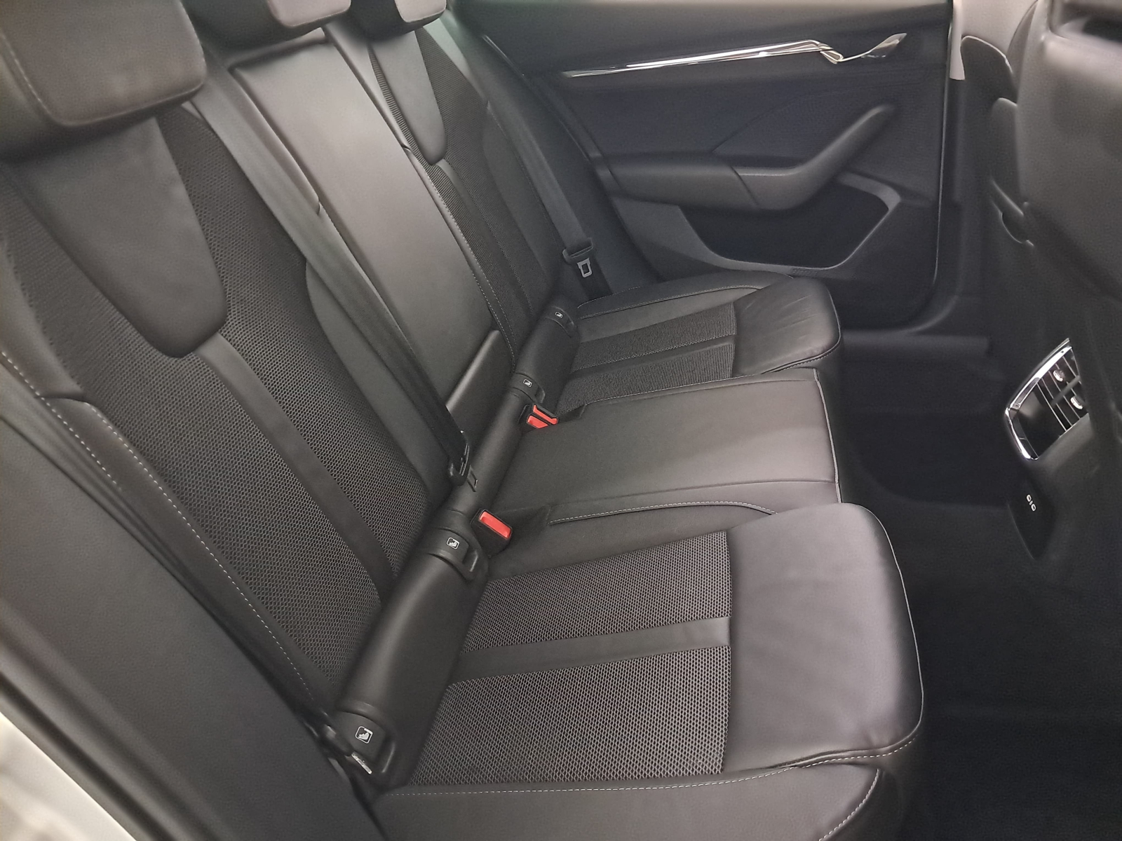 Škoda Octavia - 2023