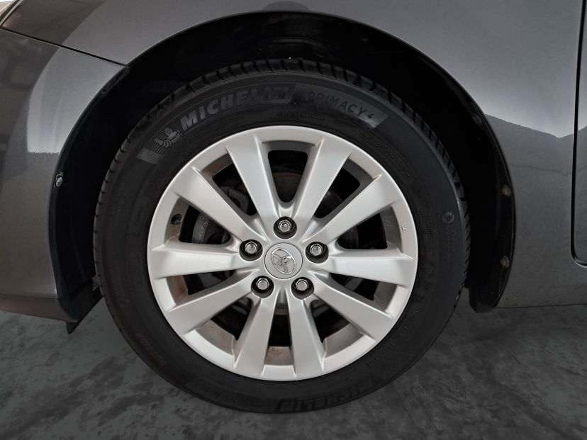 Toyota Auris, 2010