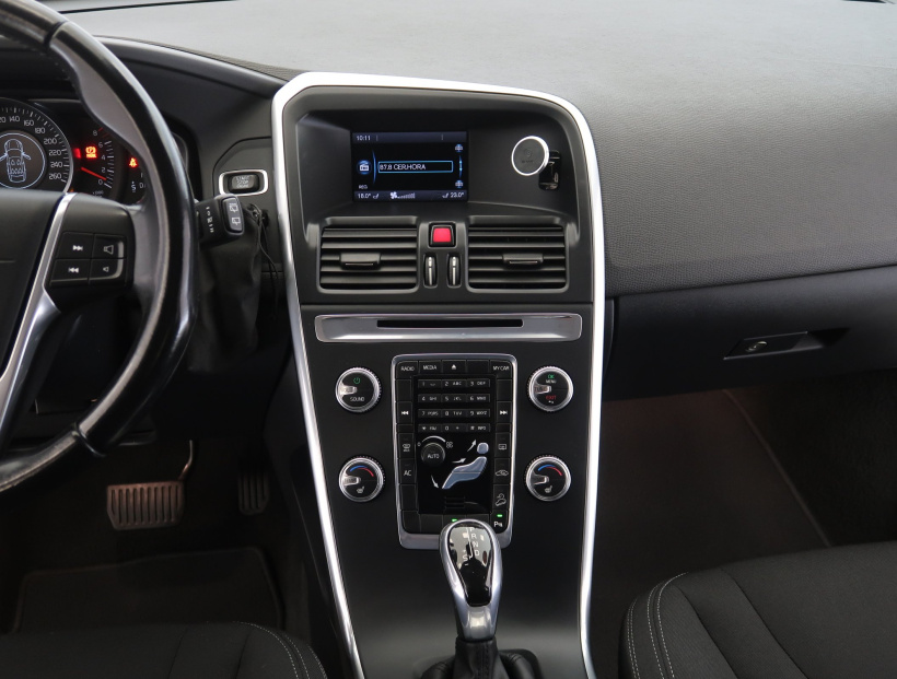 Volvo XC60, 2015