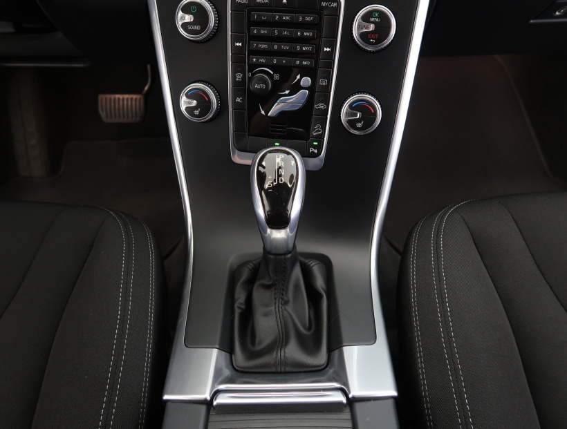Volvo XC60, 2015