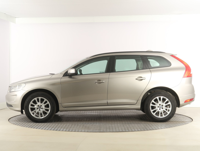 Volvo XC60, 2015