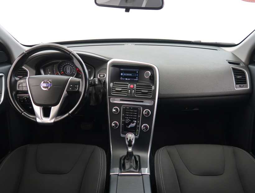 Volvo XC60, 2015