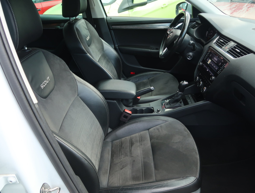 Škoda Octavia Scout, 2020