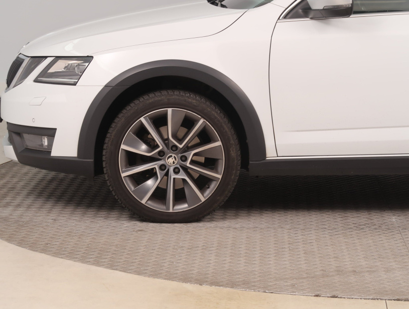 Škoda Octavia Scout, 2020