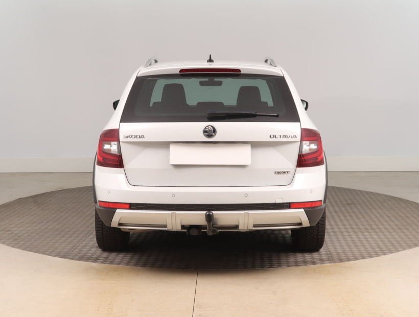 Škoda Octavia Scout, 2020