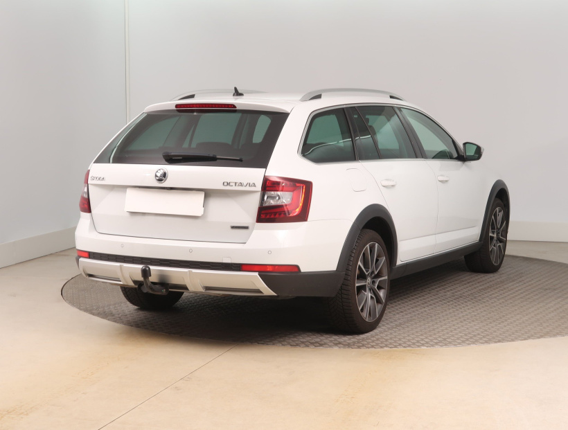 Škoda Octavia Scout, 2020