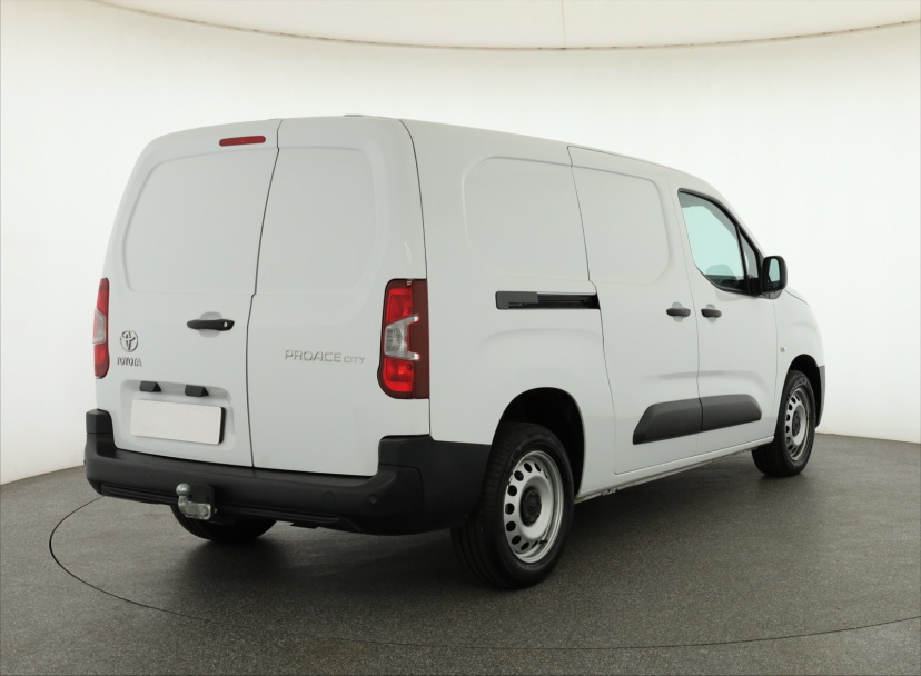 Toyota ProAce City, 2024