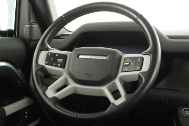 Land Rover Defender - 2023