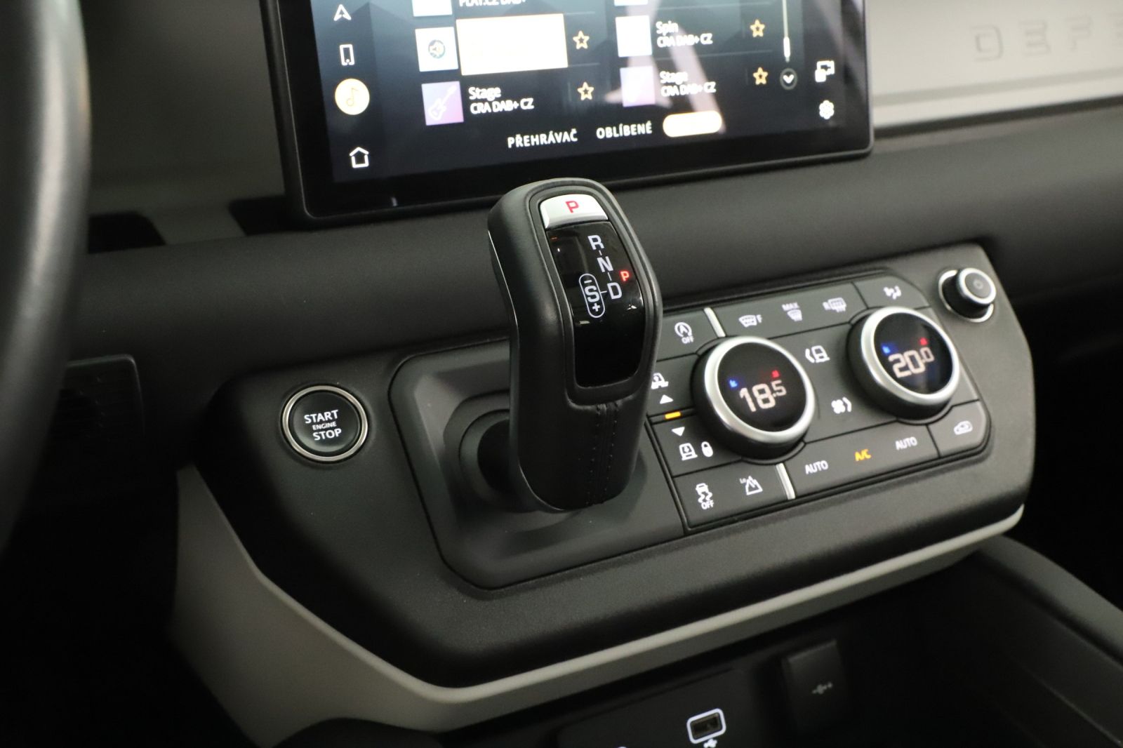 Land Rover Defender - 2023