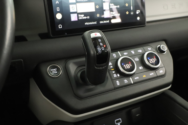 Land Rover Defender - 2023