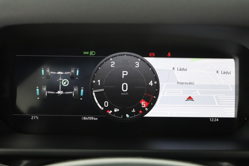 Land Rover Defender, 2023