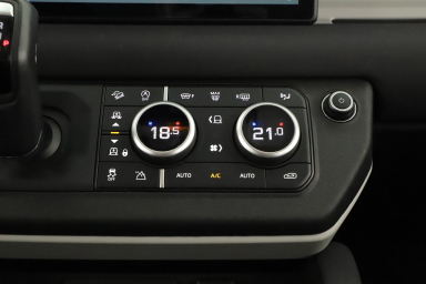 Land Rover Defender - 2023