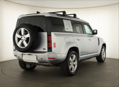Land Rover Defender - 2023