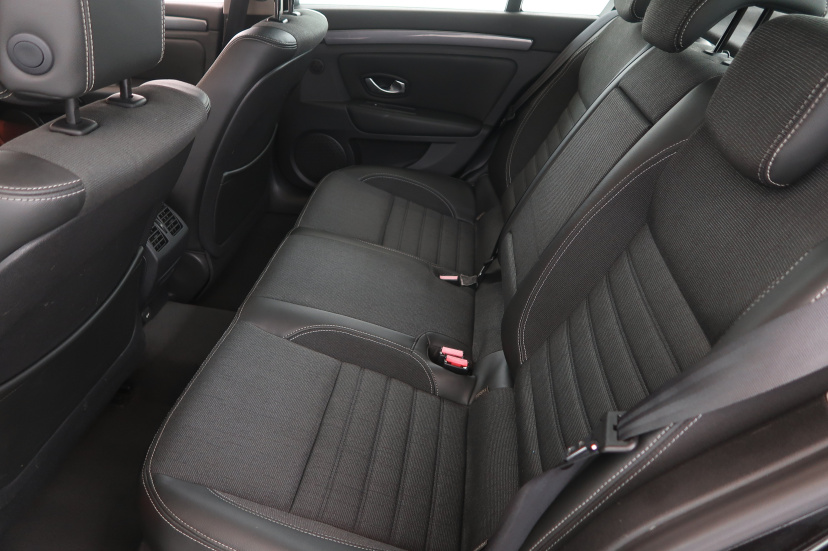 Renault Laguna, 2010