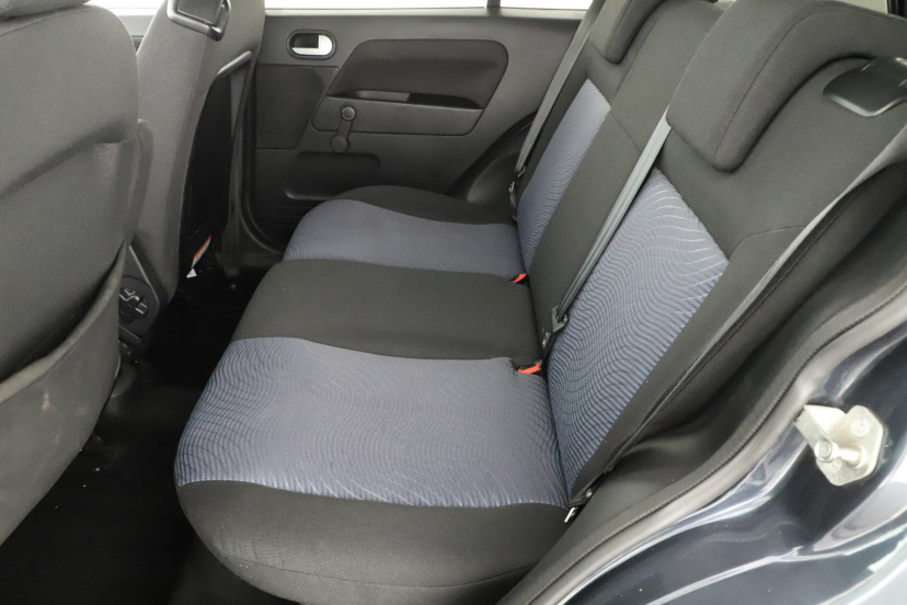 Ford Fusion, 2010