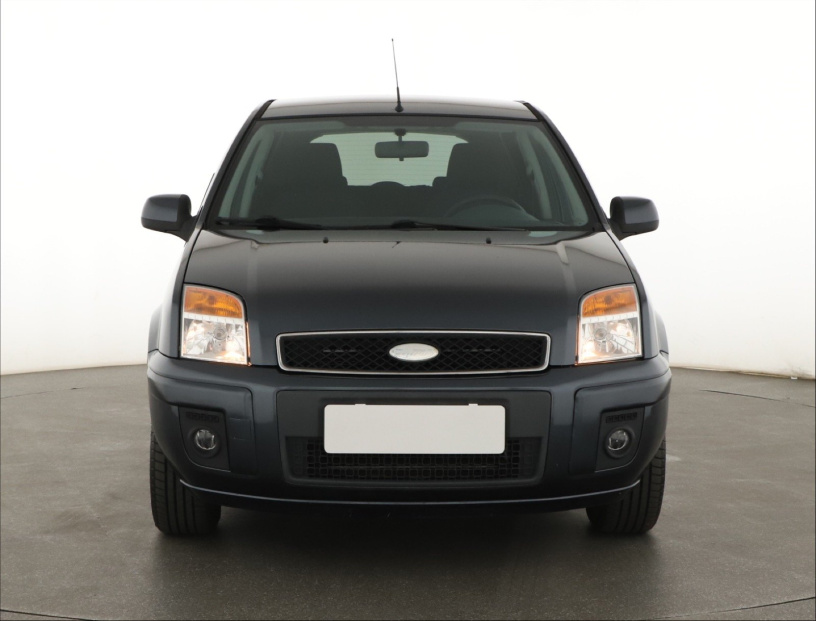 Ford Fusion, 2010
