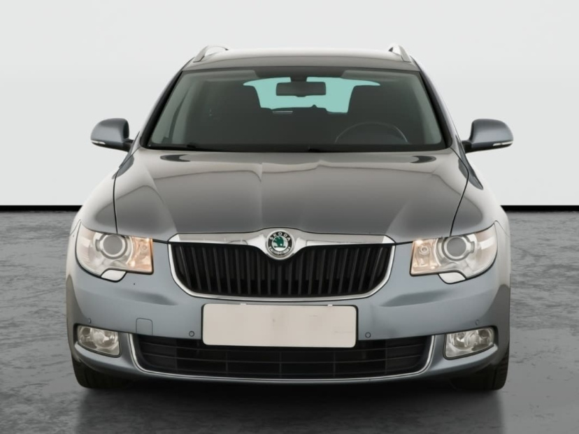 Škoda Superb, 2011