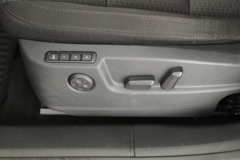 Škoda Superb, 2011