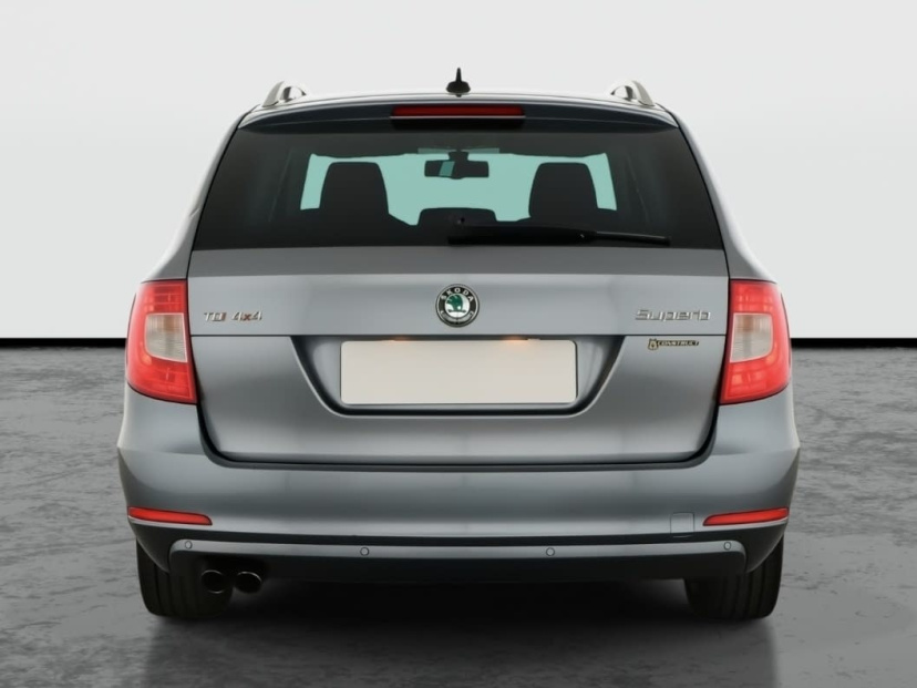 Škoda Superb, 2011