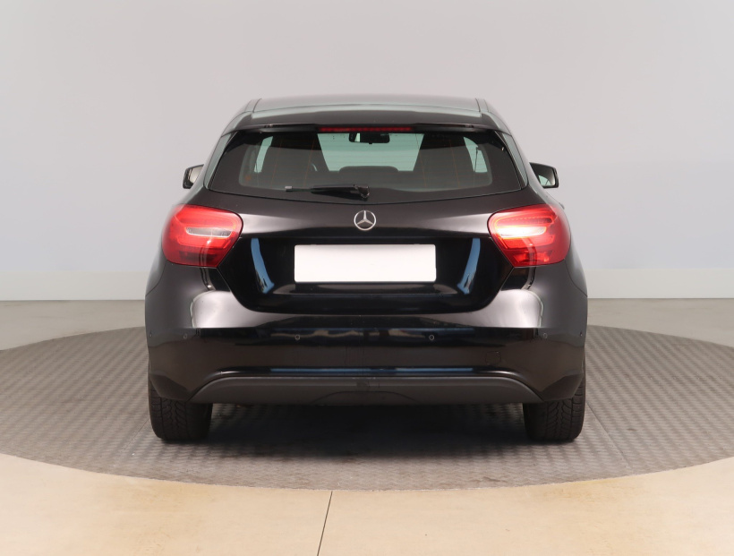 Mercedes-Benz A, 2016