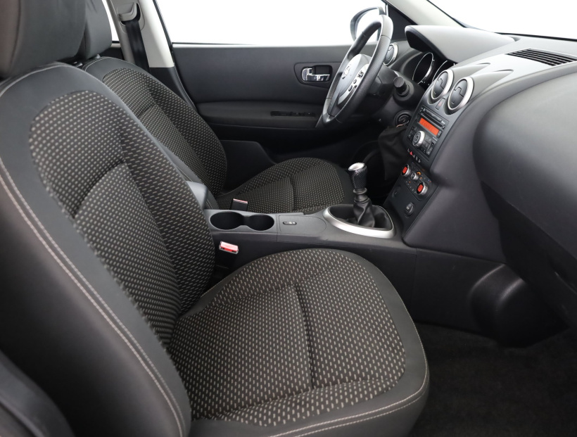Nissan Qashqai+2, 2009