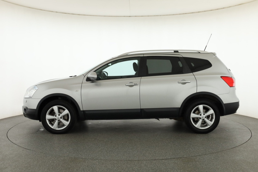 Nissan Qashqai+2, 2009