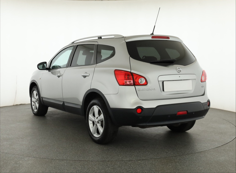 Nissan Qashqai+2, 2009
