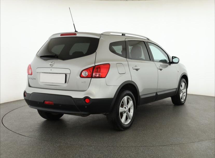 Nissan Qashqai+2, 2009