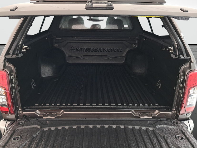 Mitsubishi L200, 2022